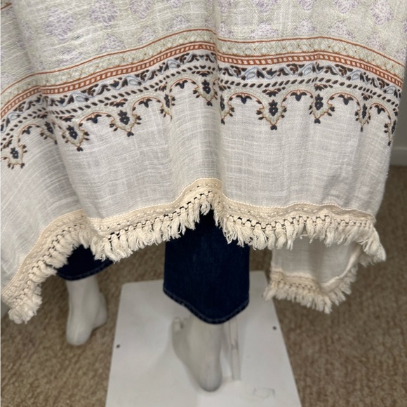 Altar'd State Kimono Floral Tassel  Open Front Size One Size.  #242 - Picture 7 of 11